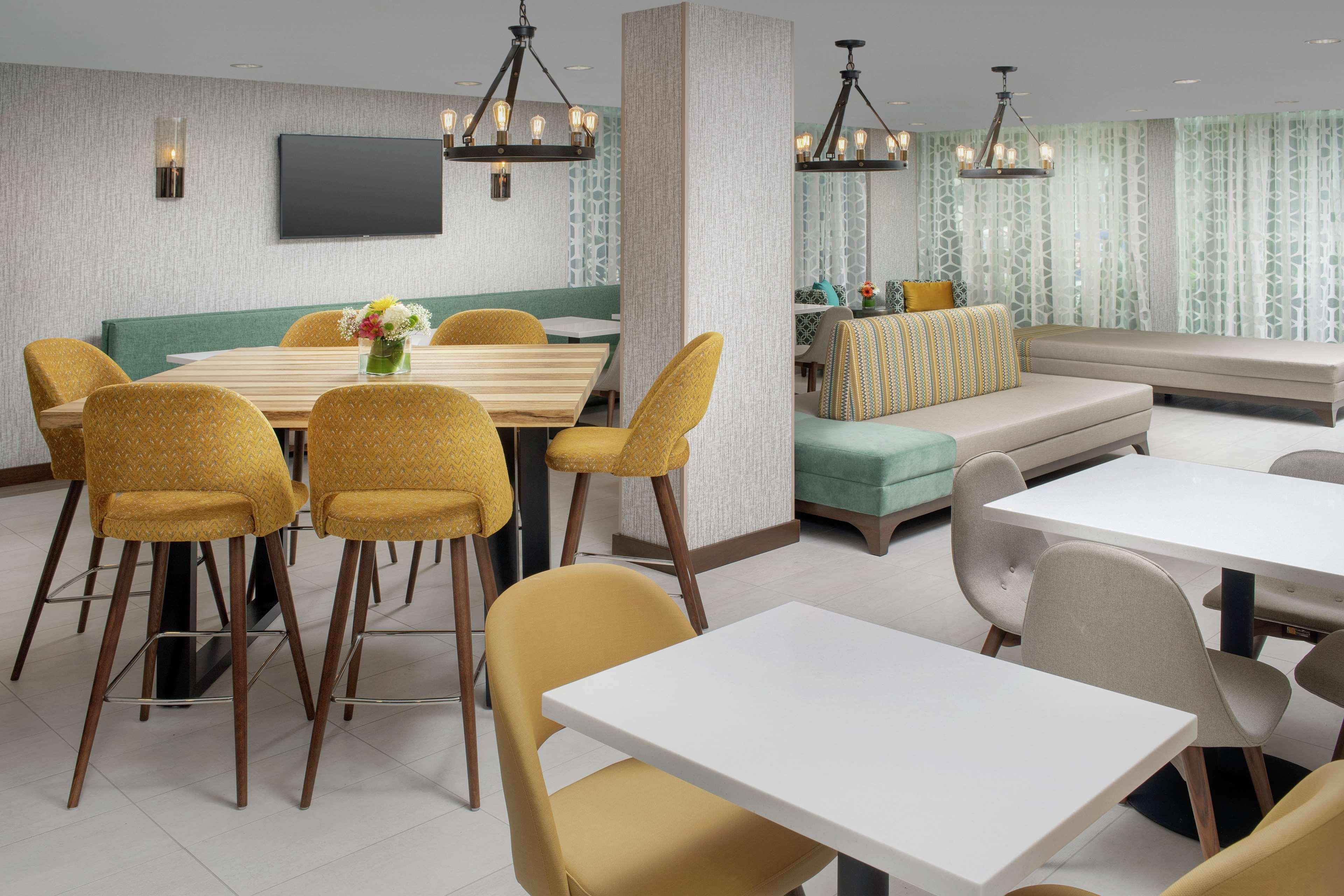 Hilton Garden Inn Miami Brickell South Konforlar fotoğraf